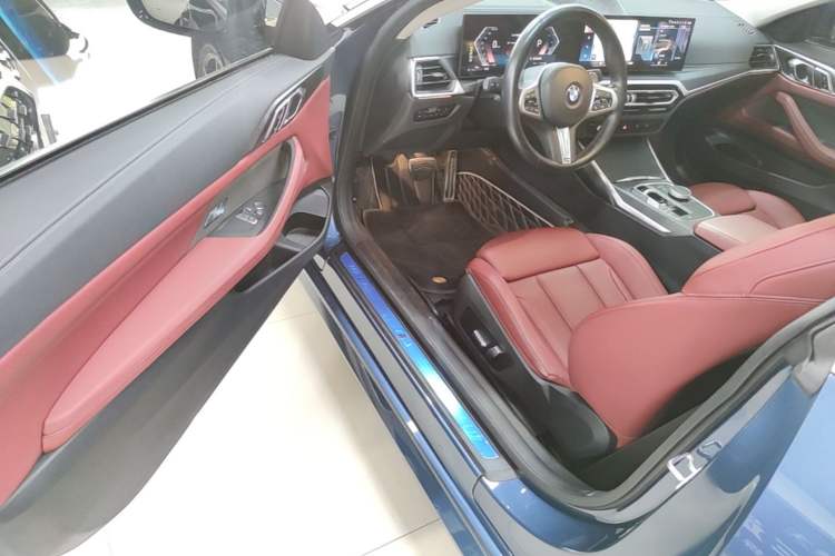 Used BMW 4 Series 2023 425i M Sport Package Driver Seat