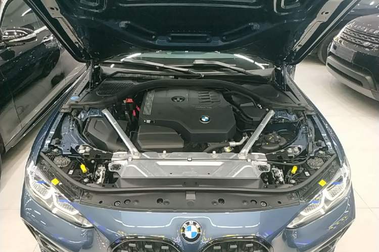 Used BMW 4 Series 2023 425i M Sport Night Edition Engine Bay
