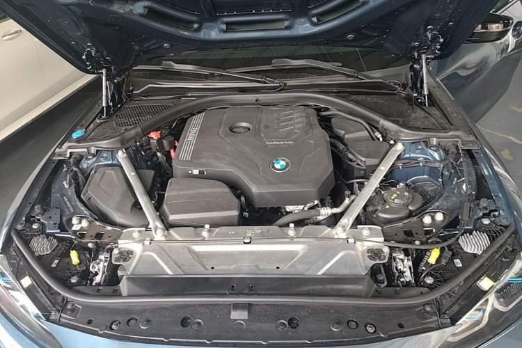 Used BMW 4 Series 2023 425i M Sport Night Edition Engine Bay
