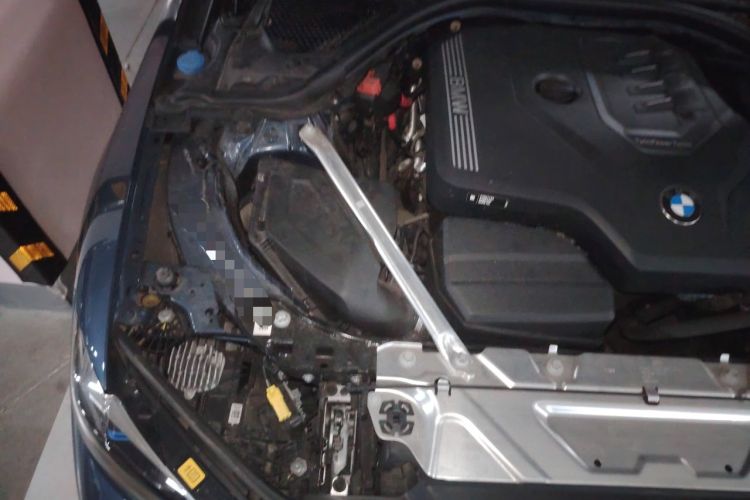 Used BMW 4 Series 2023 425i M Sport Night Edition Engine Bay Right