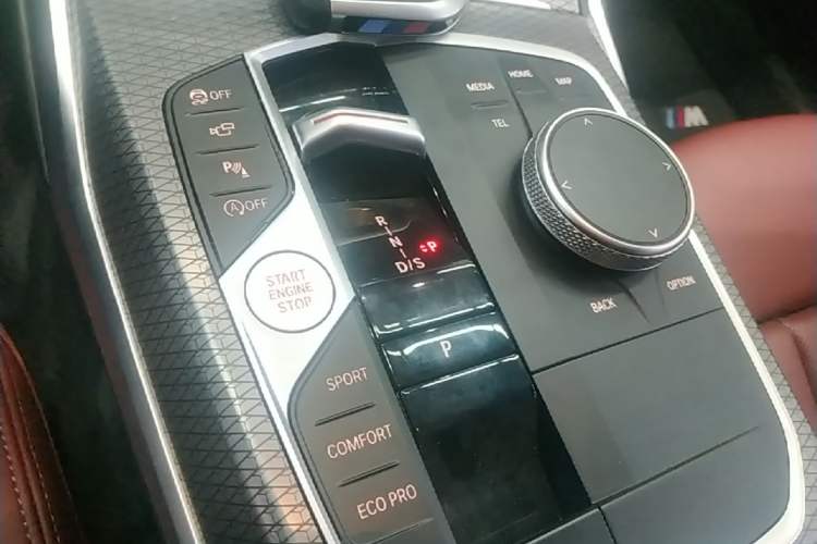 Used BMW 4 Series 2023 425i M Sport Night Edition Gear Lever
