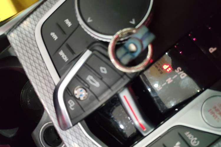 Used BMW 4 Series 2023 425i M Sport Night Edition Interior 1