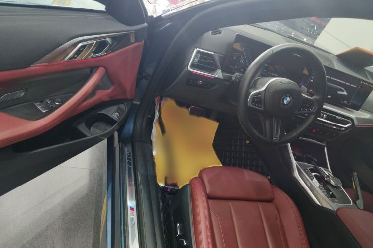 Used BMW 4 Series 2023 425i M Sport Night Edition Interior 3