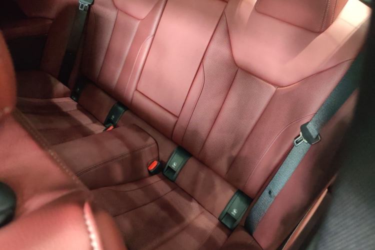 Used BMW 4 Series 2023 425i M Sport Night Edition Interior 4