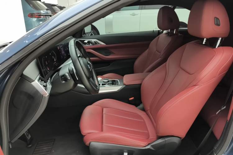 Used BMW 4 Series 2023 425i Convertible M Sport Night Edition Package Left Front Seat