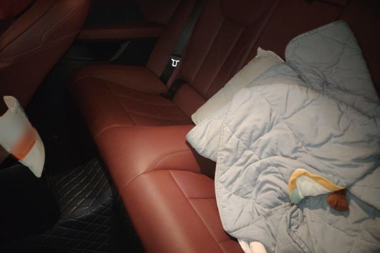 Used BMW 4 Series 2023 425i M Sport Night Edition Left Rear Seat
