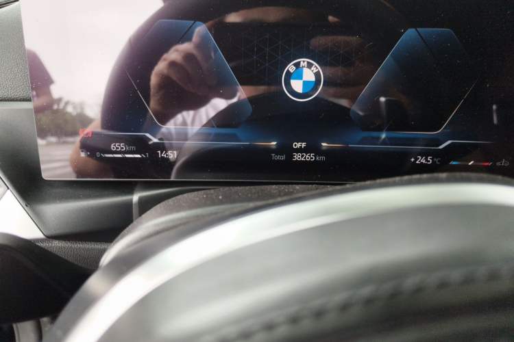 Used BMW 4 Series 2023 430i M Sport Night Edition Odometer Close Up