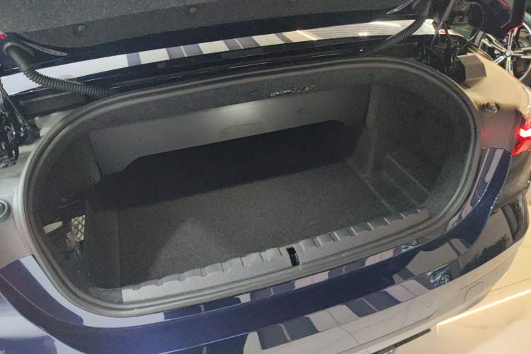 Used BMW 4 Series 2023 425i Convertible M Sport Night Edition Package Trunk