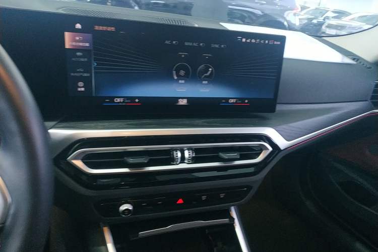 Used BMW 4 Series 2023 425i M Sport Package Audio And AC Panel