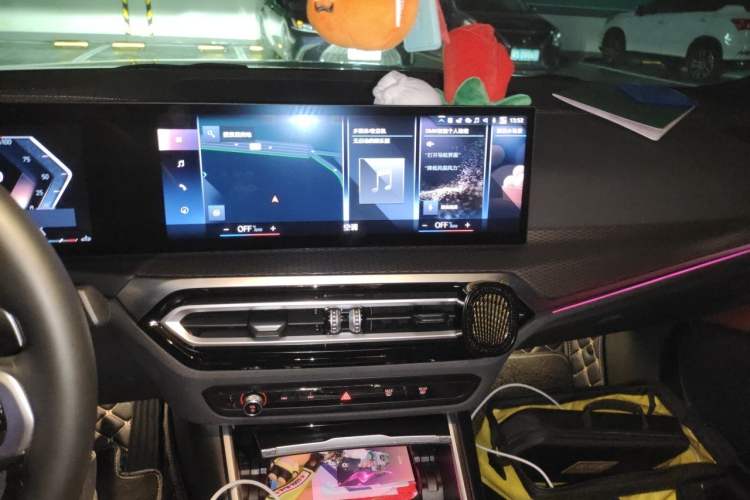 Used BMW 4 Series 2023 425i M Sport Night Edition Audio And AC Panel
