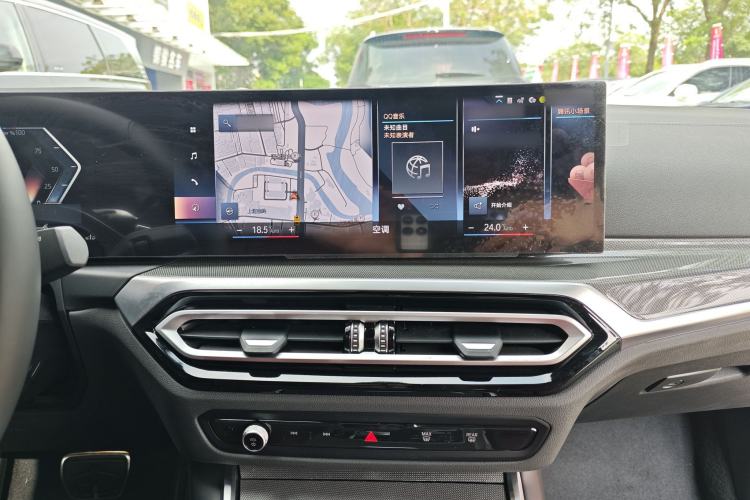 Used BMW 4 Series 2023 430i Convertible M Sport Night Edition Package Audio And AC Panel