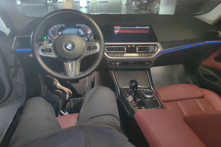 Used BMW 4 Series 2023 425i M Sport Package Center Console