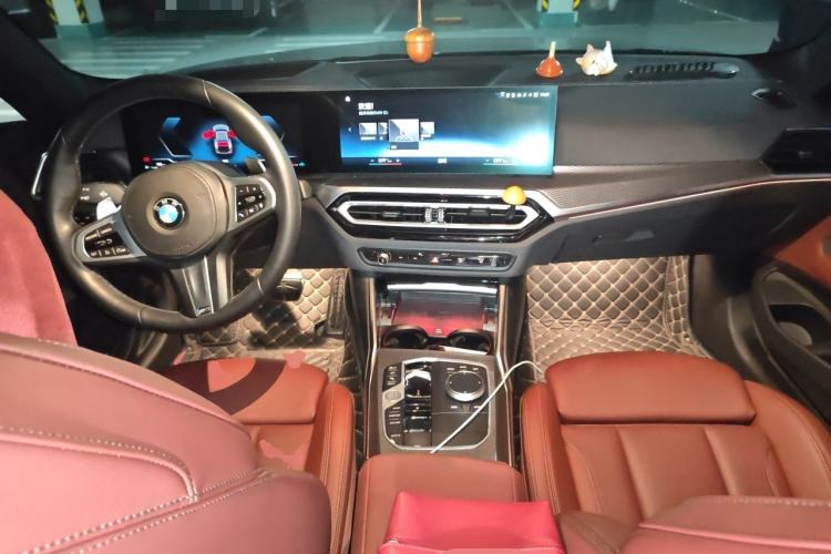 Used BMW 4 Series 2023 425i M Sport Night Edition Center Console