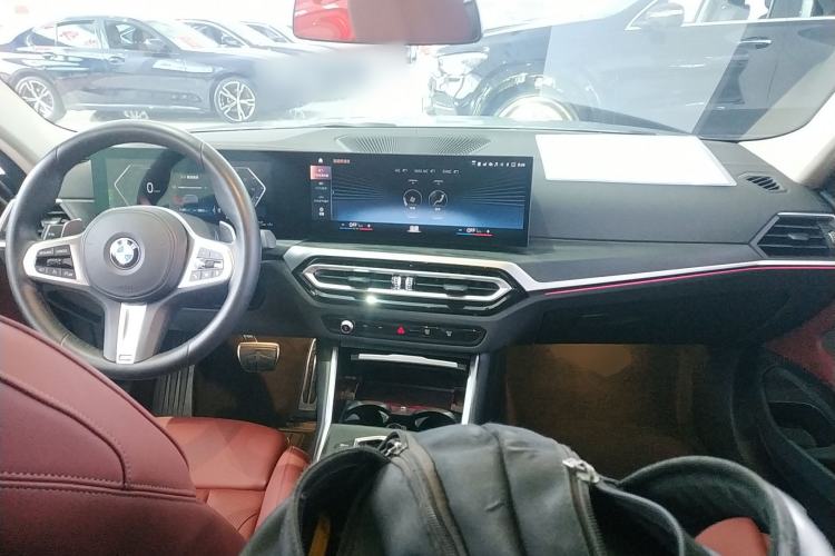 Used BMW 4 Series 2023 425i M Sport Package Center Console