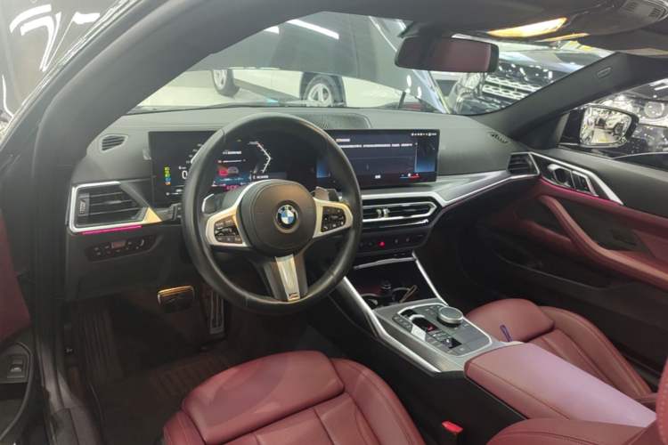 Used BMW 4 Series 2023 425i M Sport Night Edition Center Console