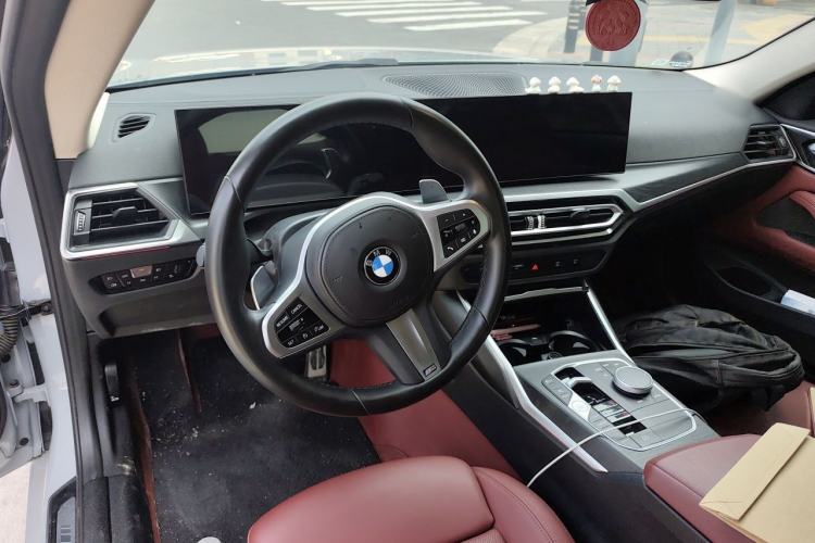Used BMW 4 Series 2023 425i M Sport Package Center Console
