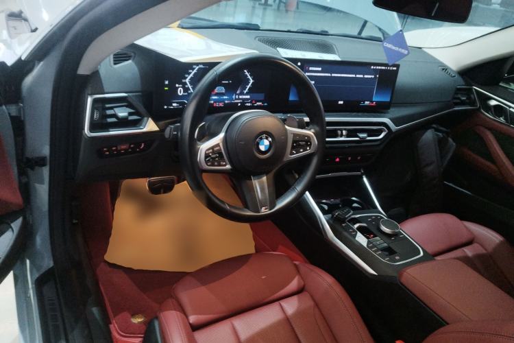 Used BMW 4 Series 2023 425i M Sport Package Center Console