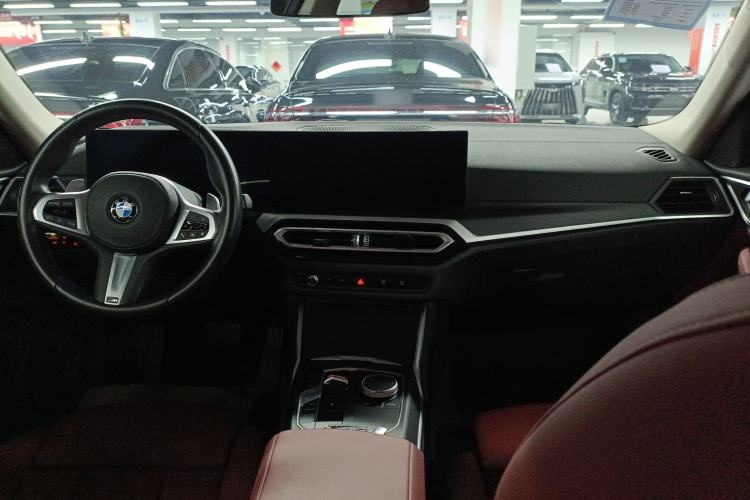 Used BMW 4 Series 2023 425i M Sport Package Center Console