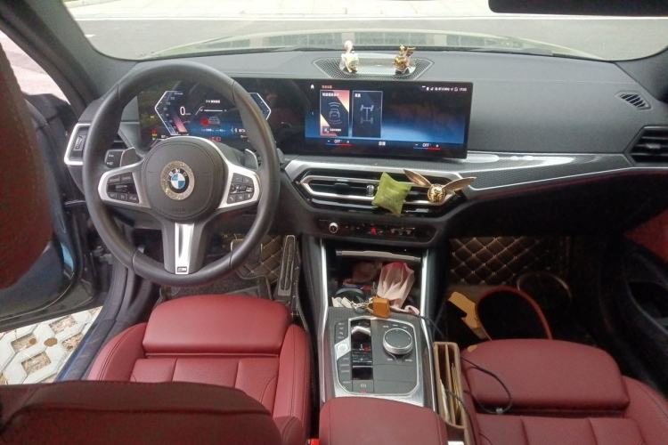 Used BMW 4 Series 2023 425i M Sport Night Edition Center Console