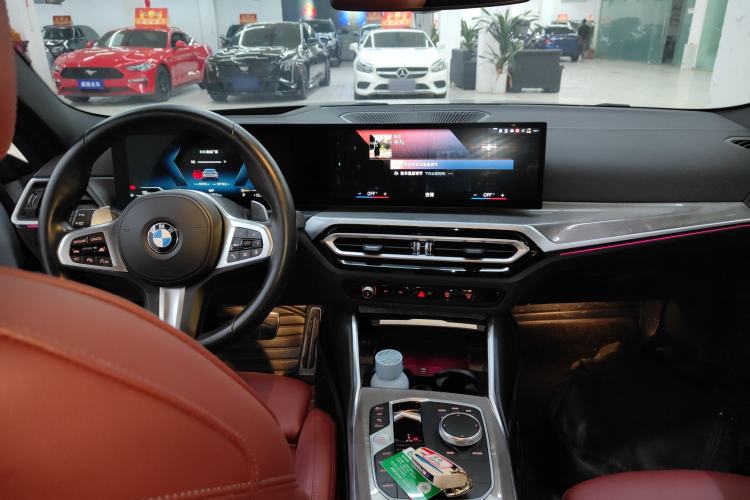 Used BMW 4 Series 2023 430i M Sport Night Edition Center Console