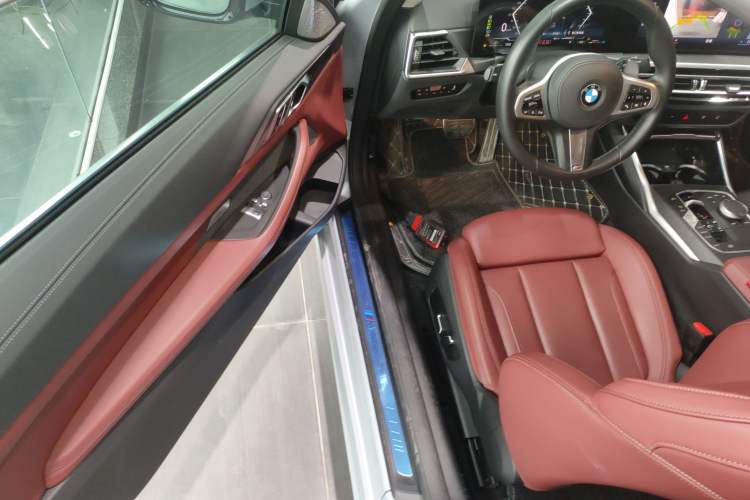 Used BMW 4 Series 2023 425i M Sport Package Driver Seat