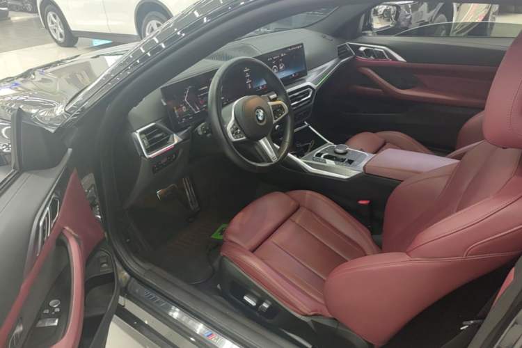 Used BMW 4 Series 2023 425i M Sport Night Edition Driver Seat