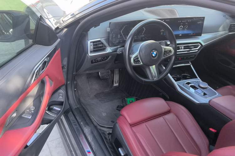 Used BMW 4 Series 2023 425i M Sport Night Edition Driver Seat