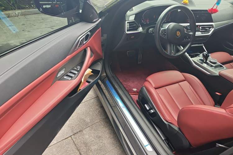 Used BMW 4 Series 2023 430i Convertible M Sport Night Edition Package Driver Seat