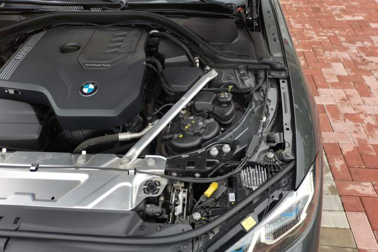Used BMW 4 Series 2023 430i M Sport Night Edition Engine Bay Left