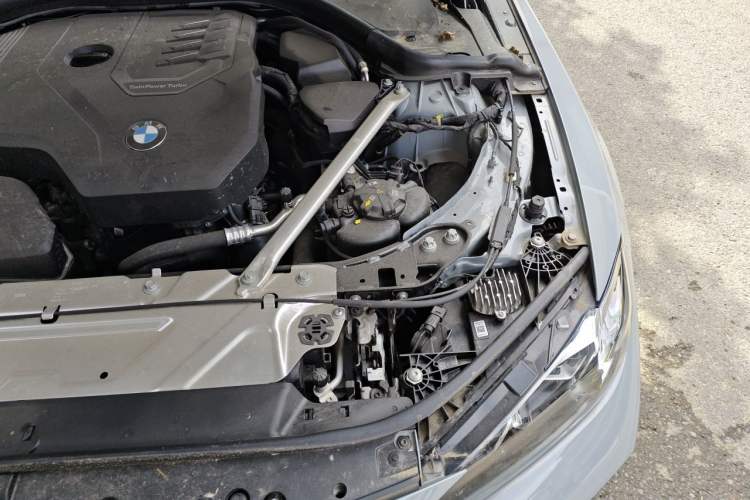 Used BMW 4 Series 2023 425i Gran Coupe M Sport Package Engine Bay Left