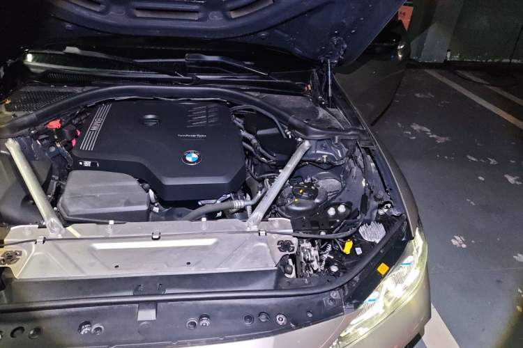 Used BMW 4 Series 2023 425i M Sport Night Edition Engine Bay Left