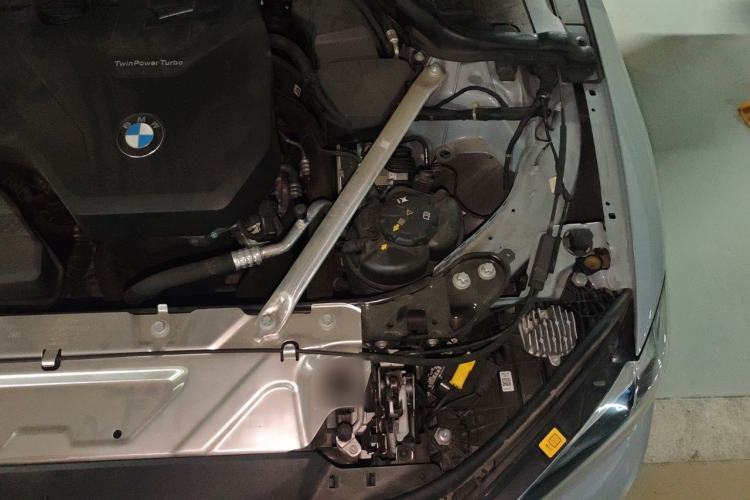 Used BMW 4 Series 2023 425i M Sport Night Edition Engine Bay Left
