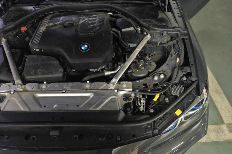 Used BMW 4 Series 2023 425i M Sport Night Edition Engine Bay Left