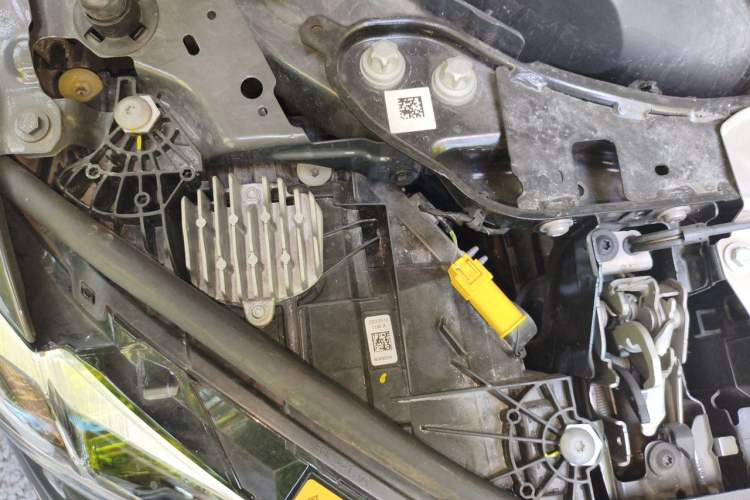 Used BMW 4 Series 2023 425i M Sport Night Edition Engine Bay Right