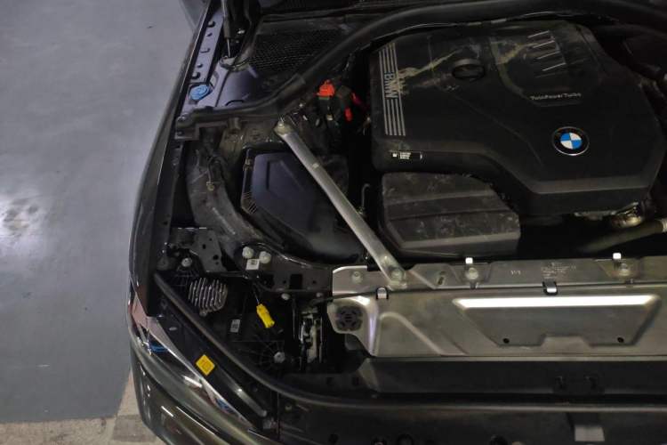 Used BMW 4 Series 2023 425i M Sport Night Edition Engine Bay Right
