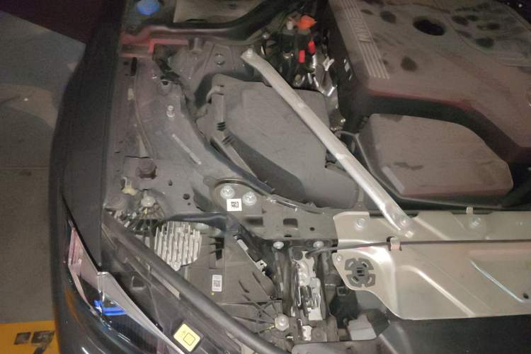 Used BMW 4 Series 2023 425i Gran Coupe M Sport Night Edition Package Engine Bay Right