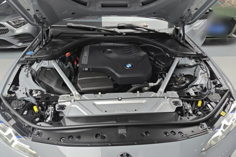 Used BMW 4 Series 2023 425i M Sport Night Edition Engine Bay