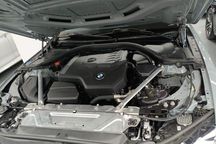 Used BMW 4 Series 2023 425i M Sport Package Engine Bay