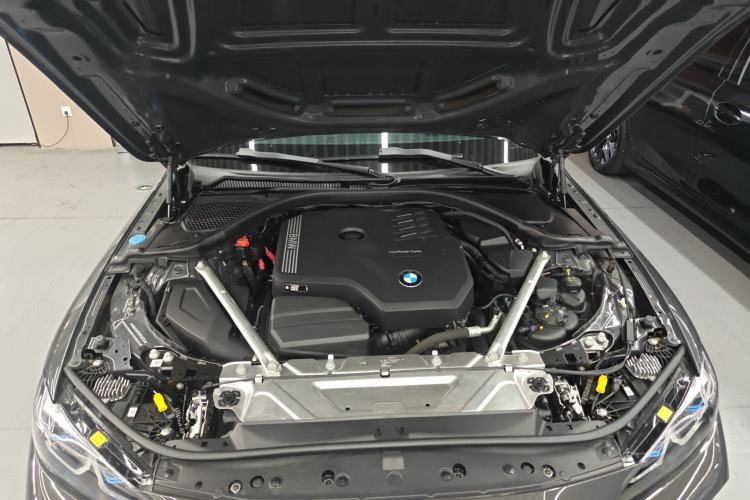 Used BMW 4 Series 2023 430i M Sport Night Edition Engine Bay