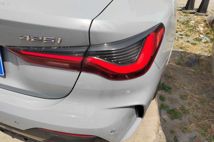 Used BMW 4 Series 2023 425i M Sport Package Exterior 1