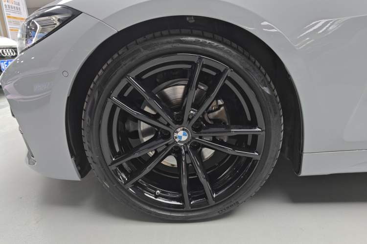 Used BMW 4 Series 2023 425i M Sport Night Edition Exterior 4