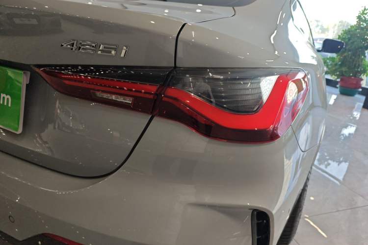 Used BMW 4 Series 2023 425i M Sport Package Exterior 6