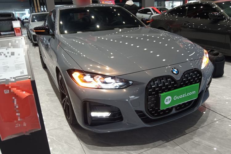 Used BMW 4 Series 2023 425i M Sport Night Edition Front Right 45 Deg
