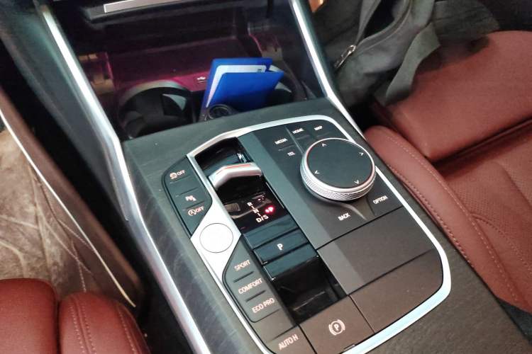 Used BMW 4 Series 2023 425i Gran Coupe M Sport Package Gear Lever
