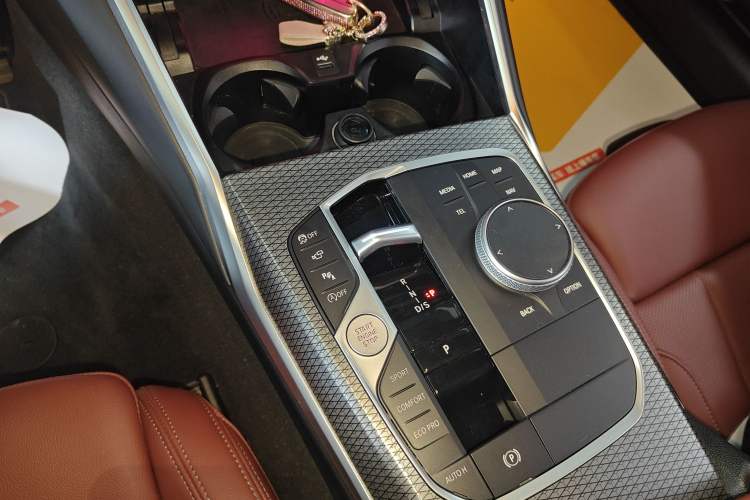 Used BMW 4 Series 2023 425i M Sport Night Edition Gear Lever