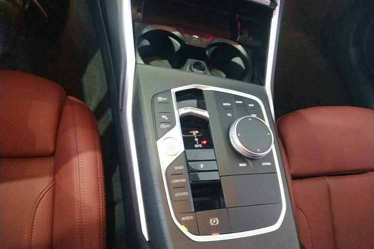 Used BMW 4 Series 2023 425i M Sport Package Gear Lever