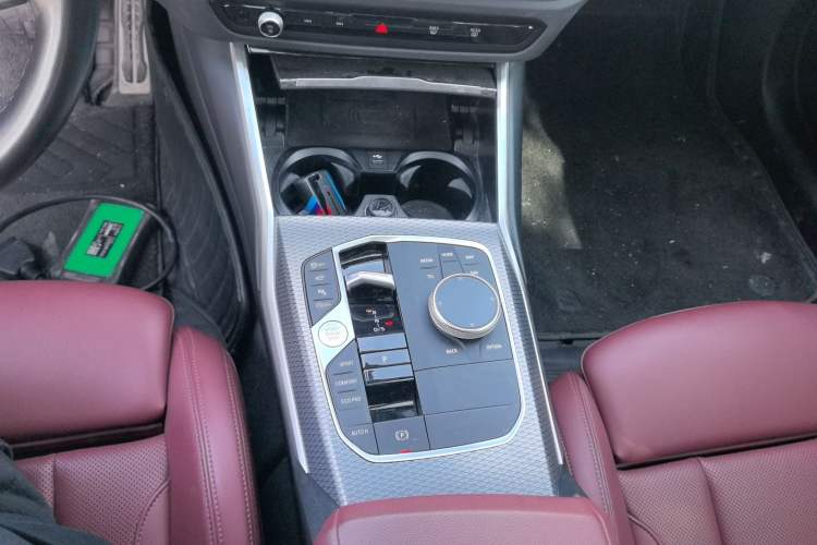 Used BMW 4 Series 2023 425i M Sport Night Edition Gear Lever