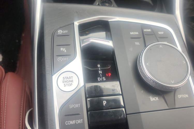 Used BMW 4 Series 2023 425i M Sport Package Gear Lever