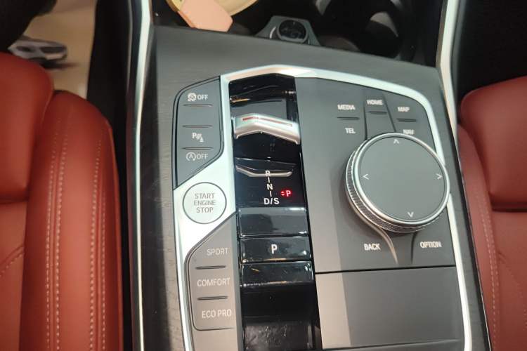 Used BMW 4 Series 2023 425i Gran Coupe M Sport Package Gear Lever