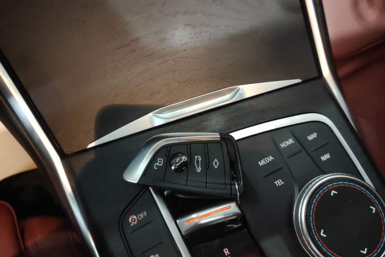 Used BMW 4 Series 2023 425i M Sport Package Interior 1